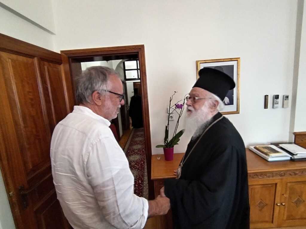 On his visit to Albania, Andrea Riccardi meets Archbishop Anastasios and the friends of the 'Red Houses'